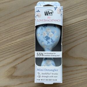 LoveShackFancy x Wet Brush Mini Detangler